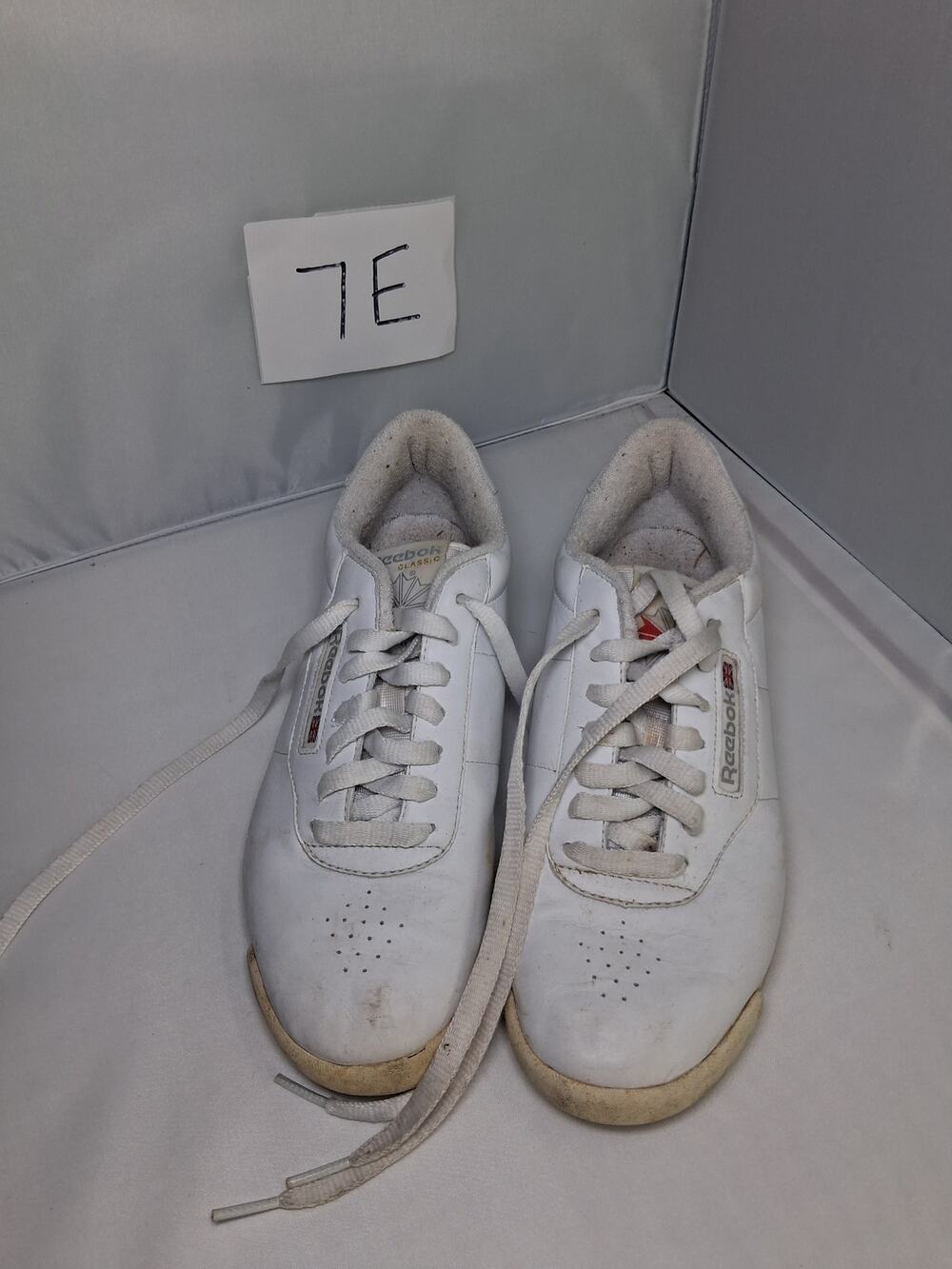 7E* Vintage Women's Reebok Princess UK Classic Shoe 8 1/2